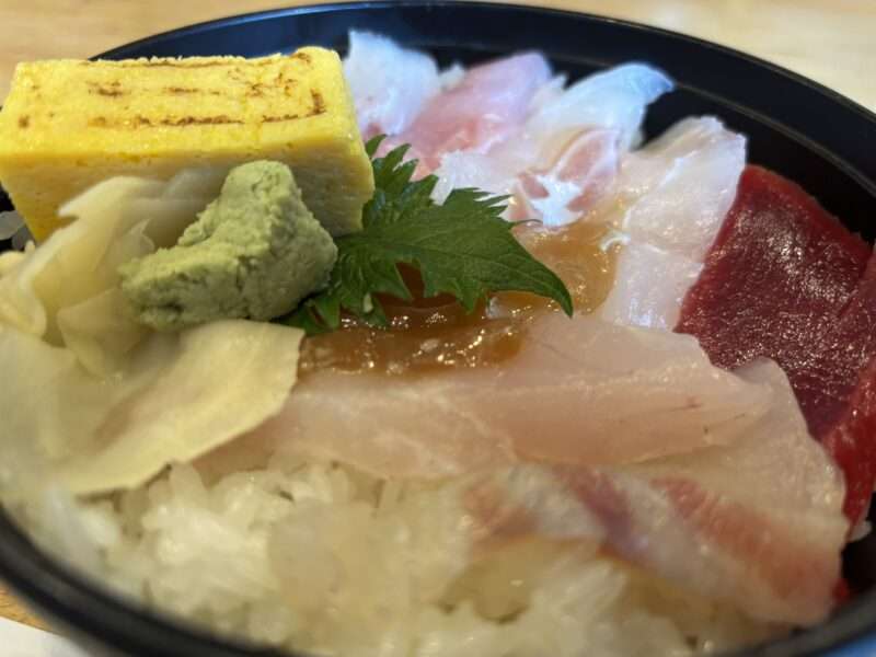 伊豆大島「寿し光」の島丼