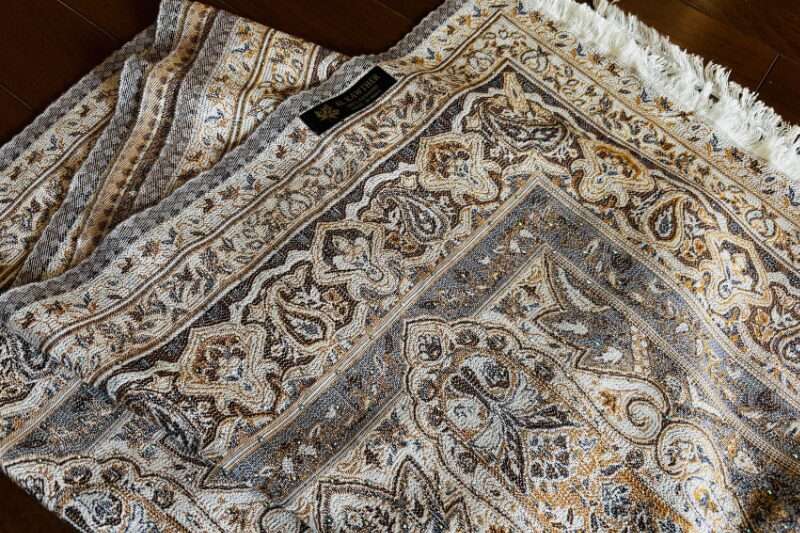 ドバイのスークで買ったヒジャブ