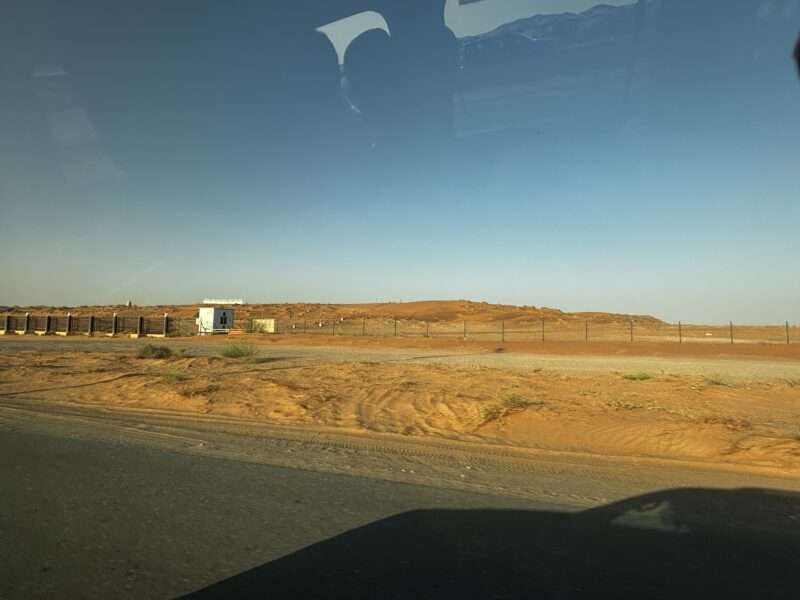 ドバイ砂漠ツアー大都会から砂漠へ