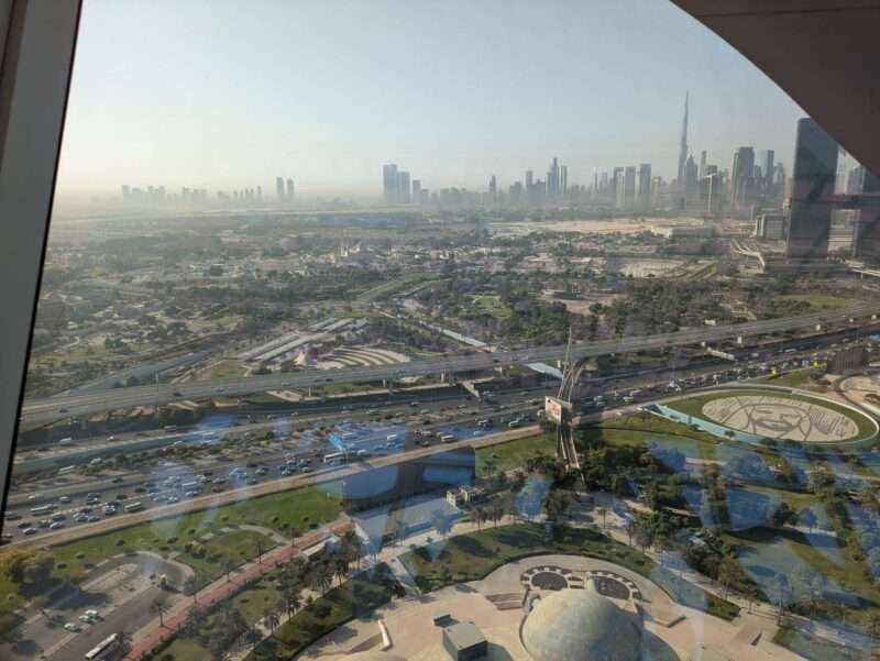 ドバイフレームからみた景色