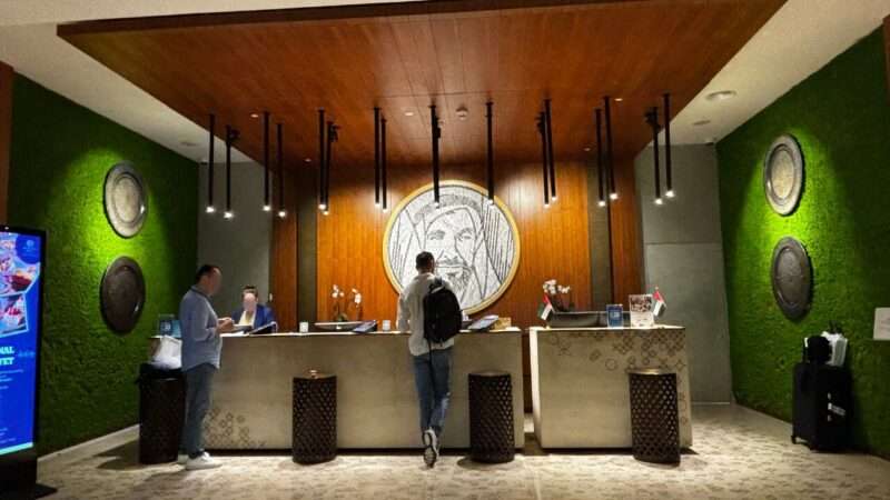 ダブルツリー・バイ・ヒルトン・ドバイ・アル・ジャダフのフロント