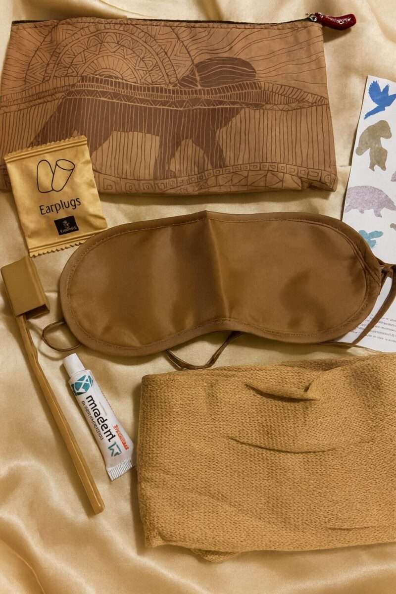 エミレーツ航空エコノミークラスのアメニティ中身