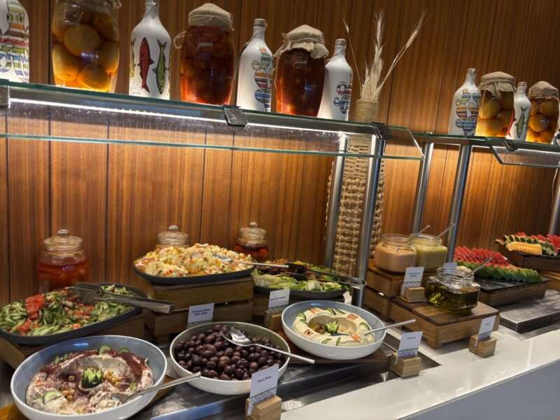 アブダビのレストラン「レモンラウンジ」の料理