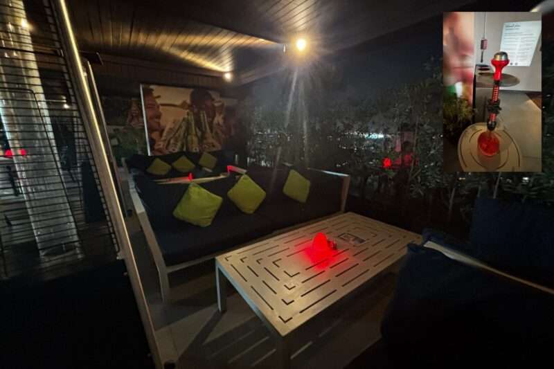 ダブルツリー・バイ・ヒルトン・ドバイ・アル・ジャダフの屋上のバー・プールサイド