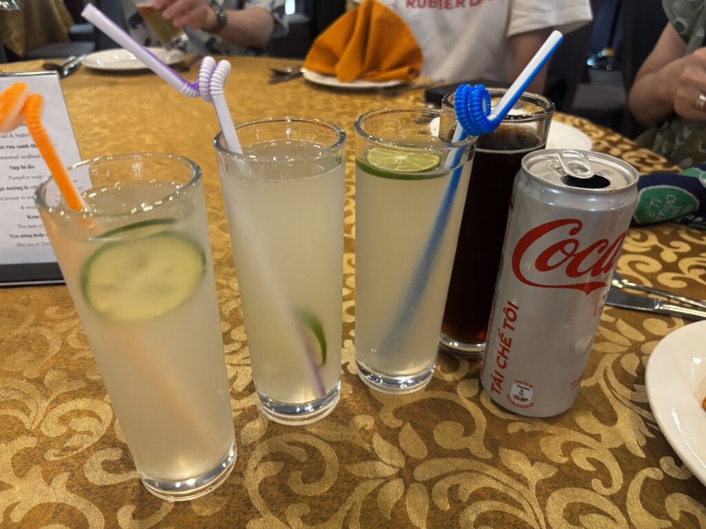 ベトナムのコーラや氷無しのジュース